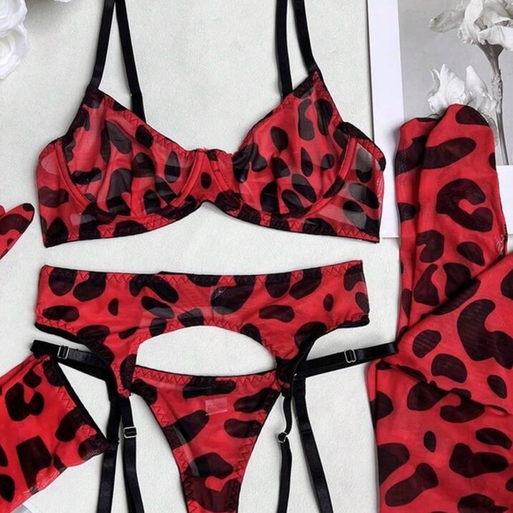 Sexy Red Leopard Animal Print Valentine’s Day 7 Piece Lingerie Set - Picture 2 of 13